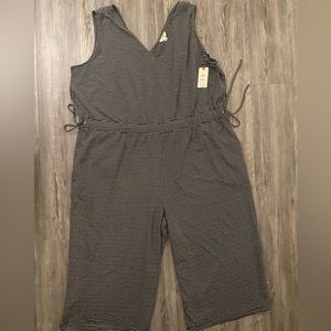 NWT Black and white striped Wide leg Romper size 26W